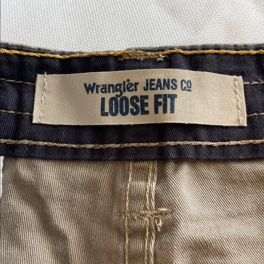 Wrangler Tan Checkered Men's Shorts - Picture 2 of 4